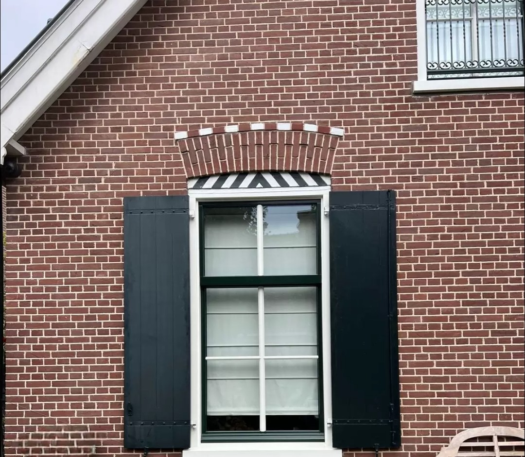 Kozijnen schilderen door Houtschilderwerk Limmen